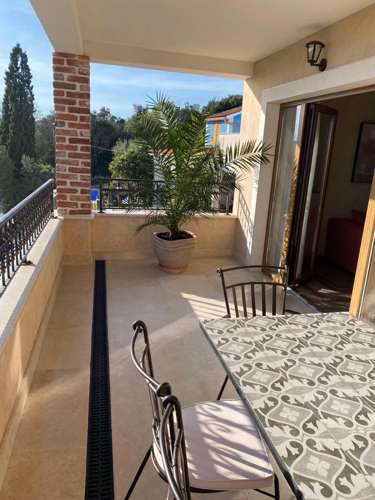 Apartments Sanja Pinezići エクステリア 写真